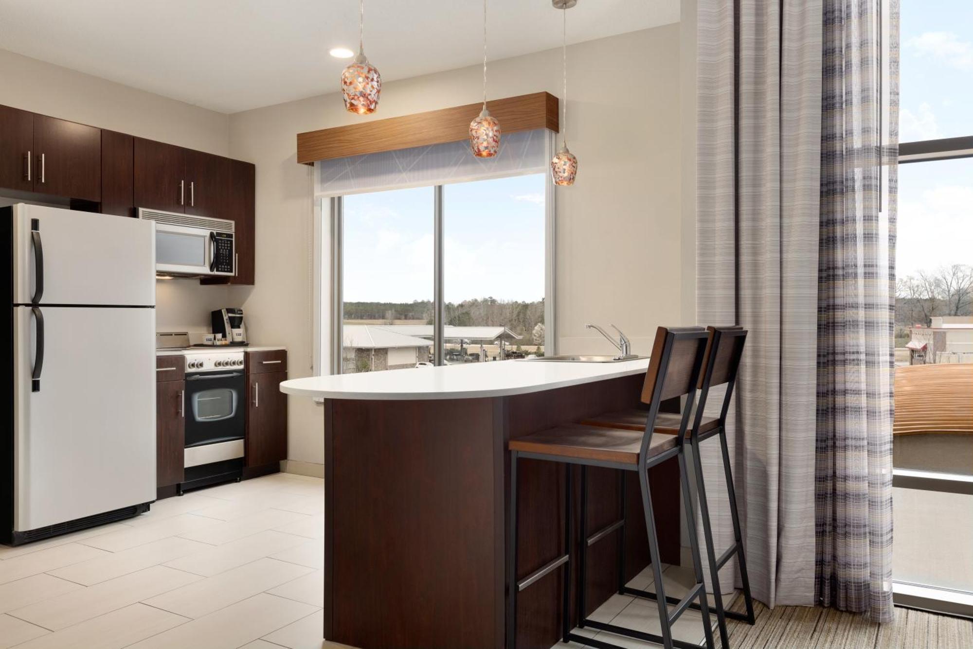 Holiday Inn Express Hotel & Suites Opelika Auburn By Ihg Екстер'єр фото