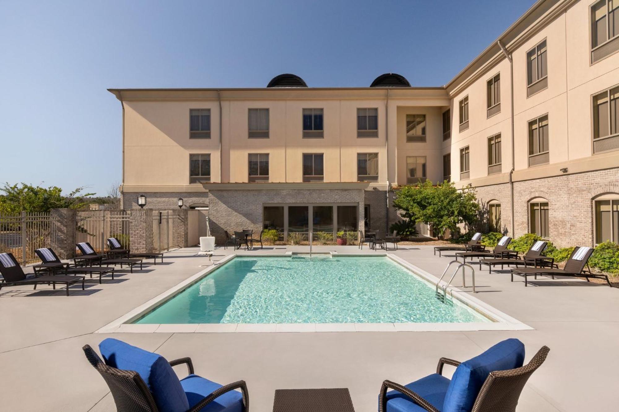 Holiday Inn Express Hotel & Suites Opelika Auburn By Ihg Екстер'єр фото