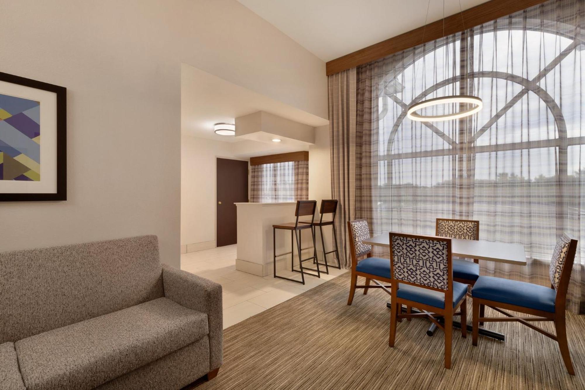 Holiday Inn Express Hotel & Suites Opelika Auburn By Ihg Екстер'єр фото