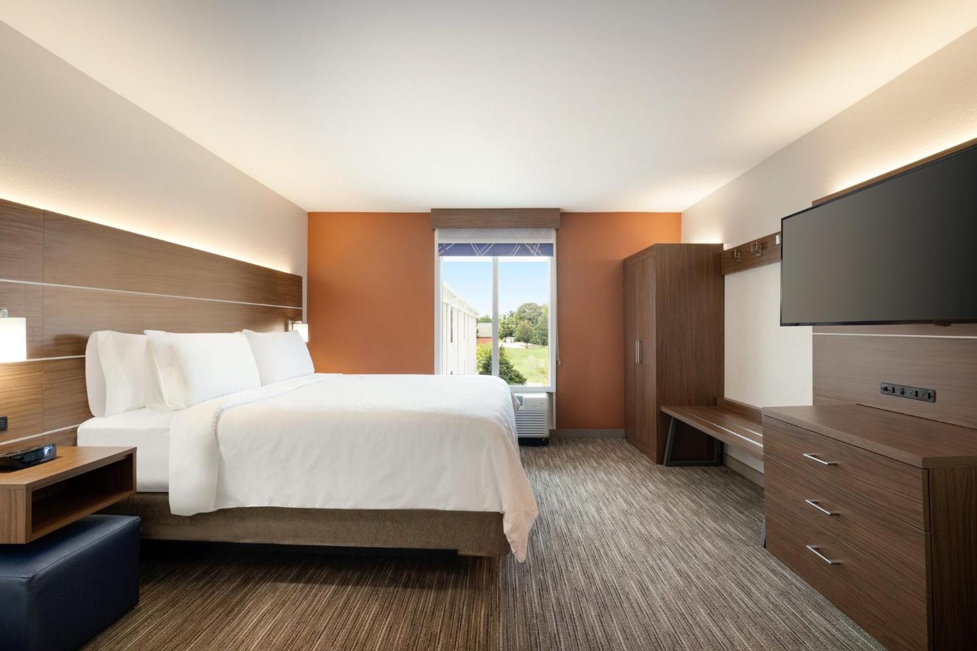Holiday Inn Express Hotel & Suites Opelika Auburn By Ihg Екстер'єр фото